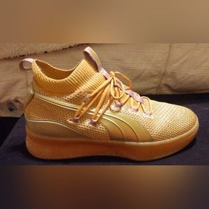 Men's puma sneakers size 10